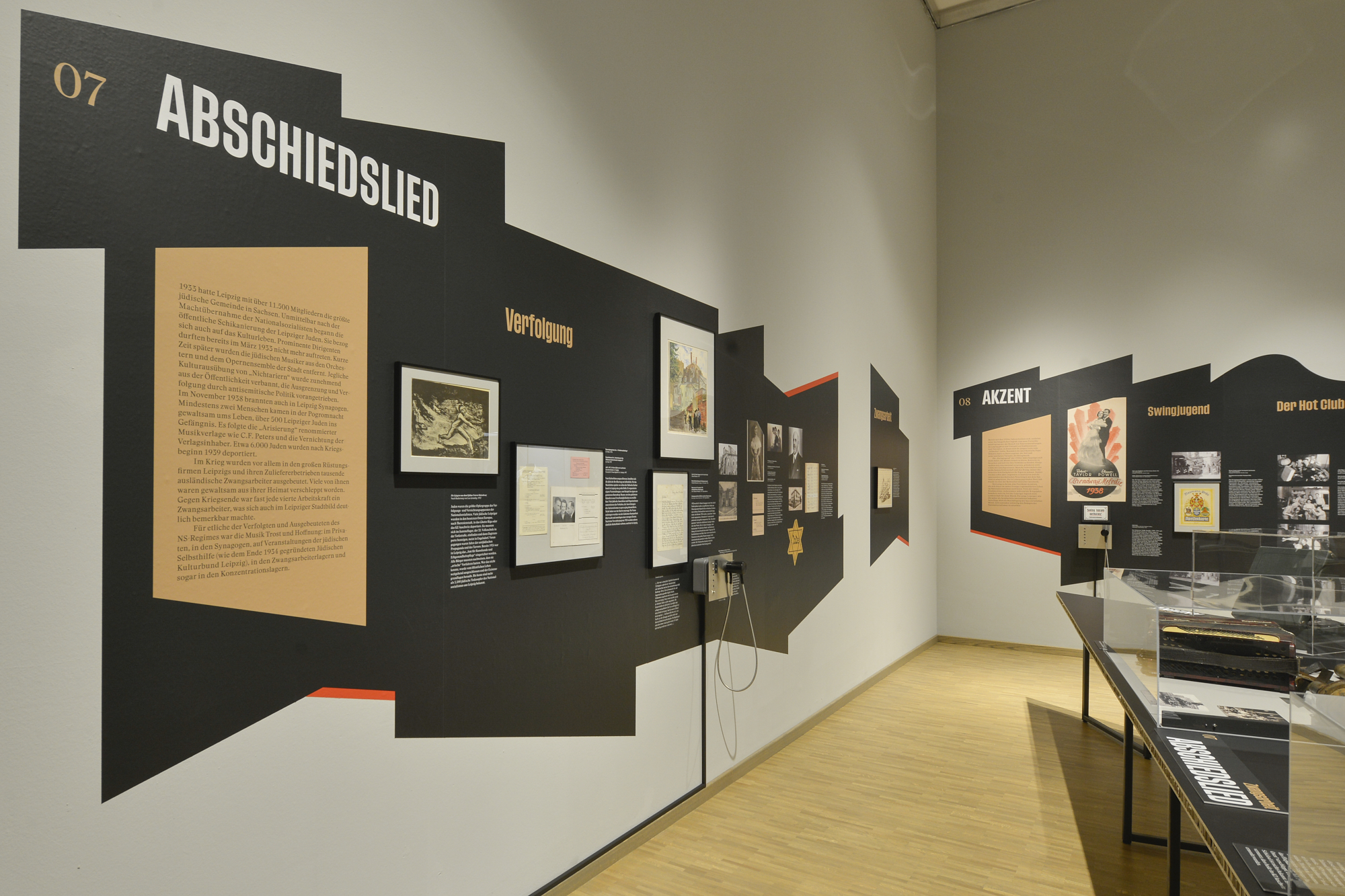 Mäder Haslbeck exhibition / Hakenkreuz und Notenschlüssel. Die Musikstadt Leipzig im Nationalsozialismus