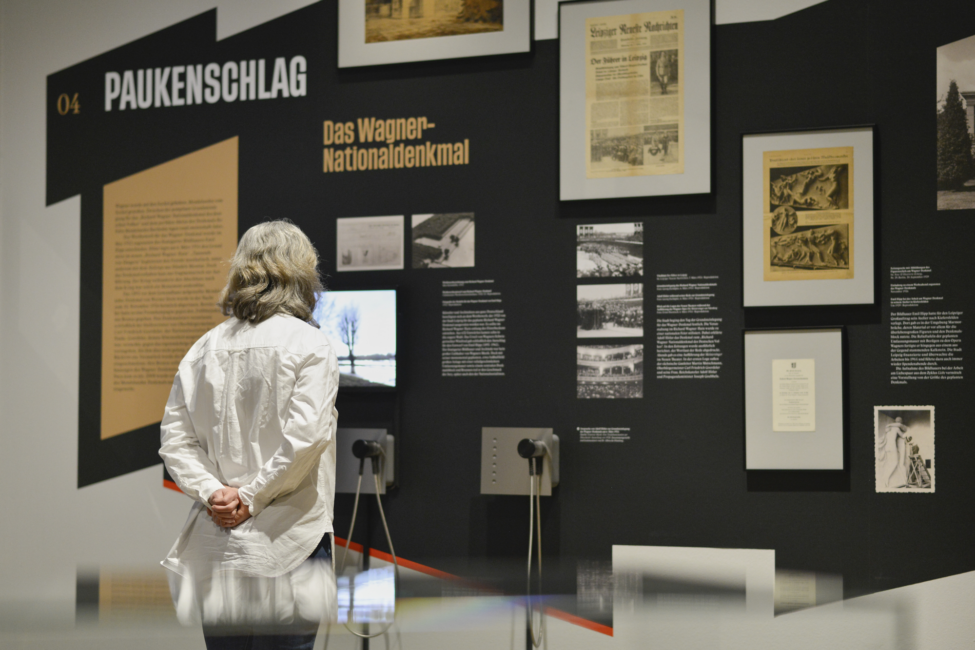 Mäder Haslbeck exhibition / Hakenkreuz und Notenschlüssel. Die Musikstadt Leipzig im Nationalsozialismus