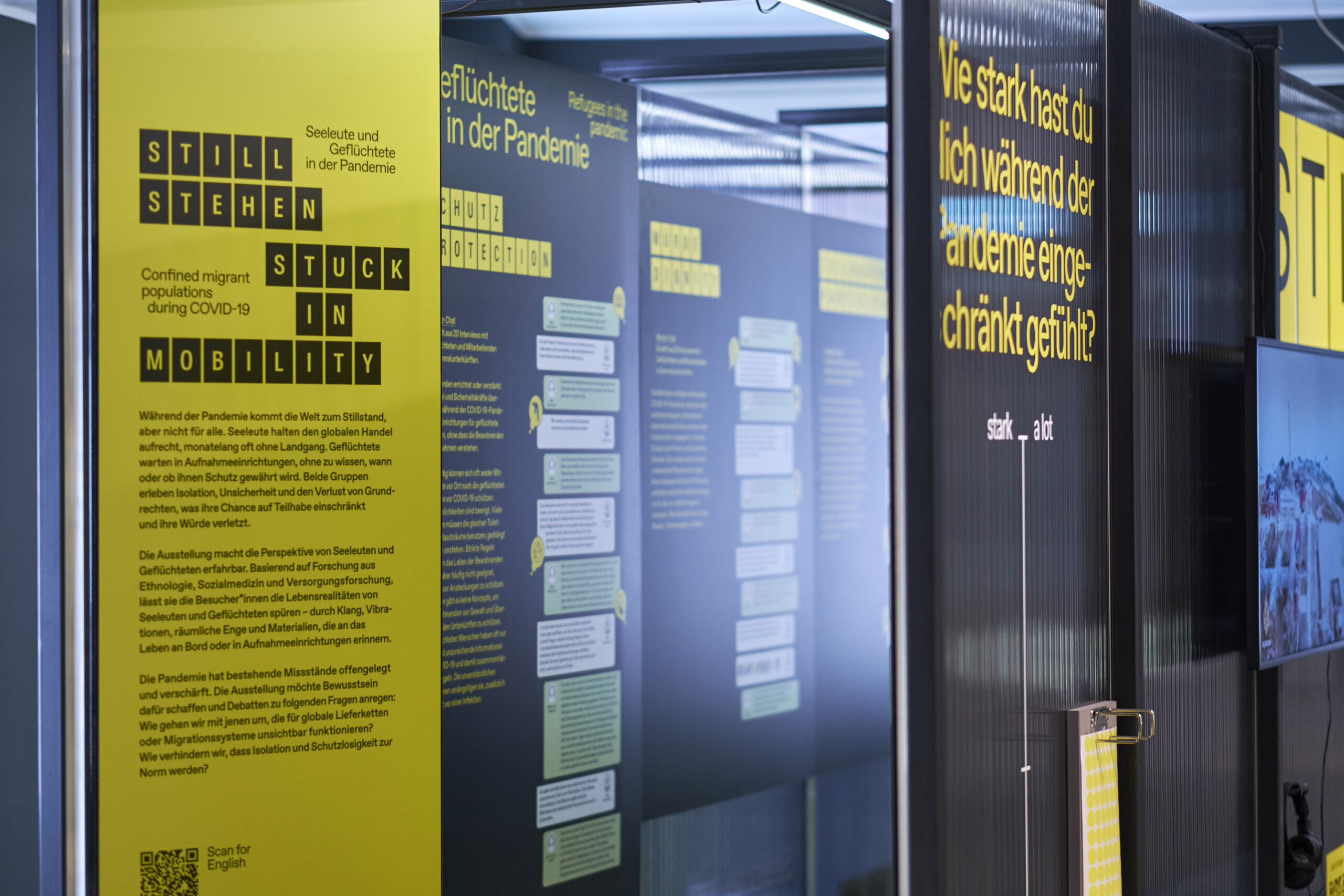 Mäder Haslbeck exhibition / „Still Stehen – stuck in mobility“ Seeleute und Geflüchtete in der Pandemie